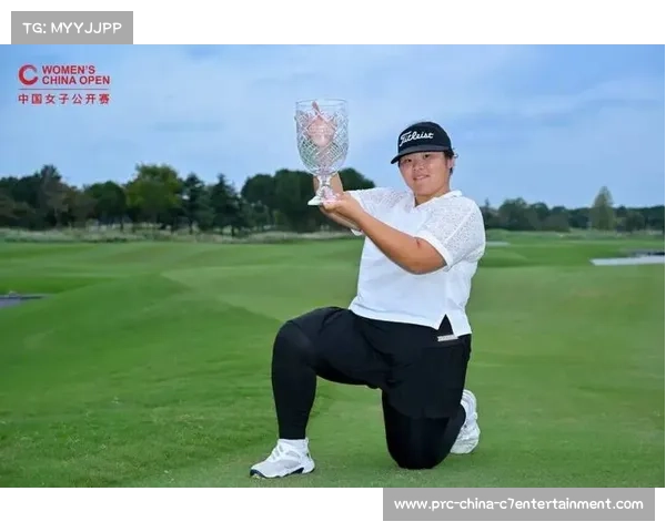 【高尔夫联赛·赛后·战报》提提库顶住帕查利挑战，后九洞发力卫冕CME锦标赛